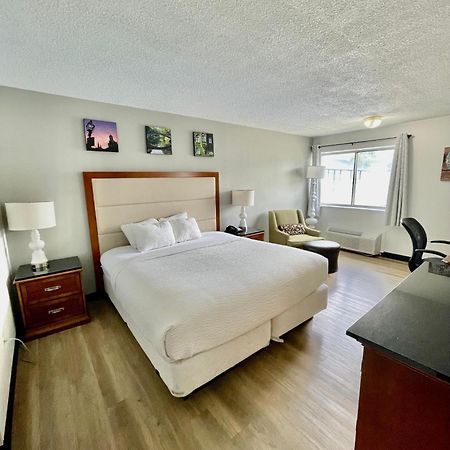 Days Inn By Wyndham Erie Kearsarge Екстер'єр фото