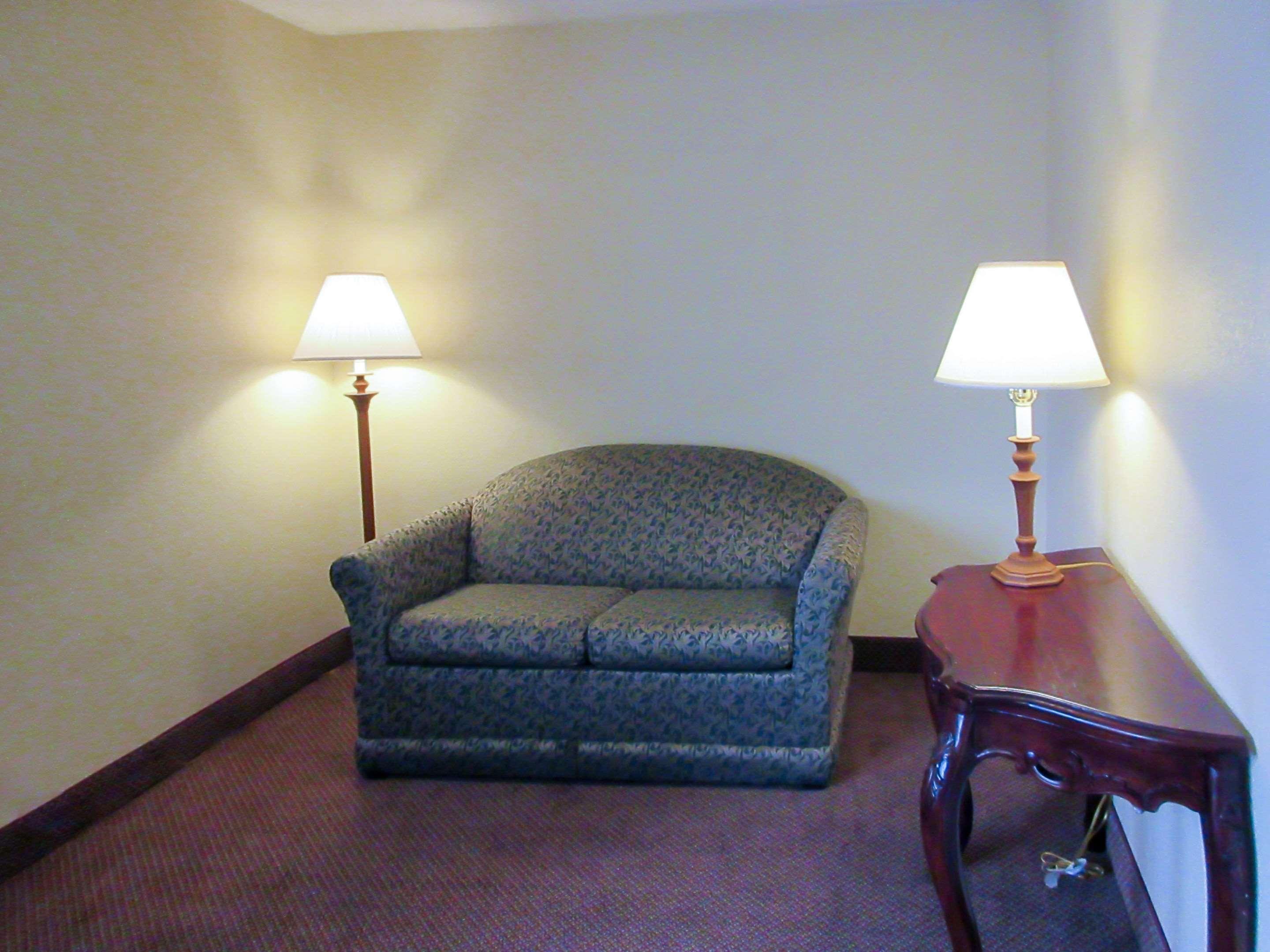 Days Inn By Wyndham Erie Kearsarge Екстер'єр фото